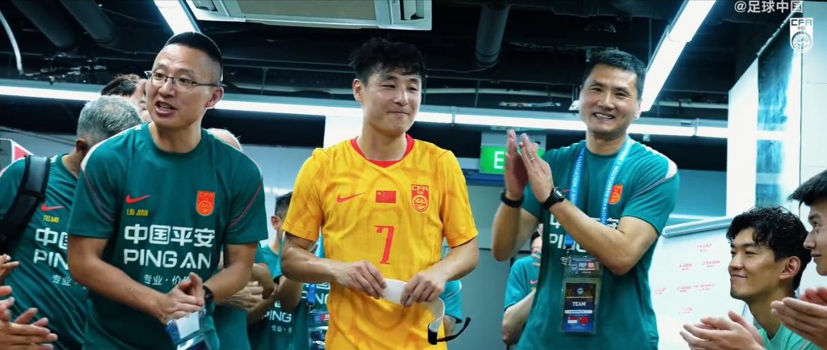 翁达夫谈卡尔无缘世界杯：为他感到遗憾，他还会参加很多届大赛